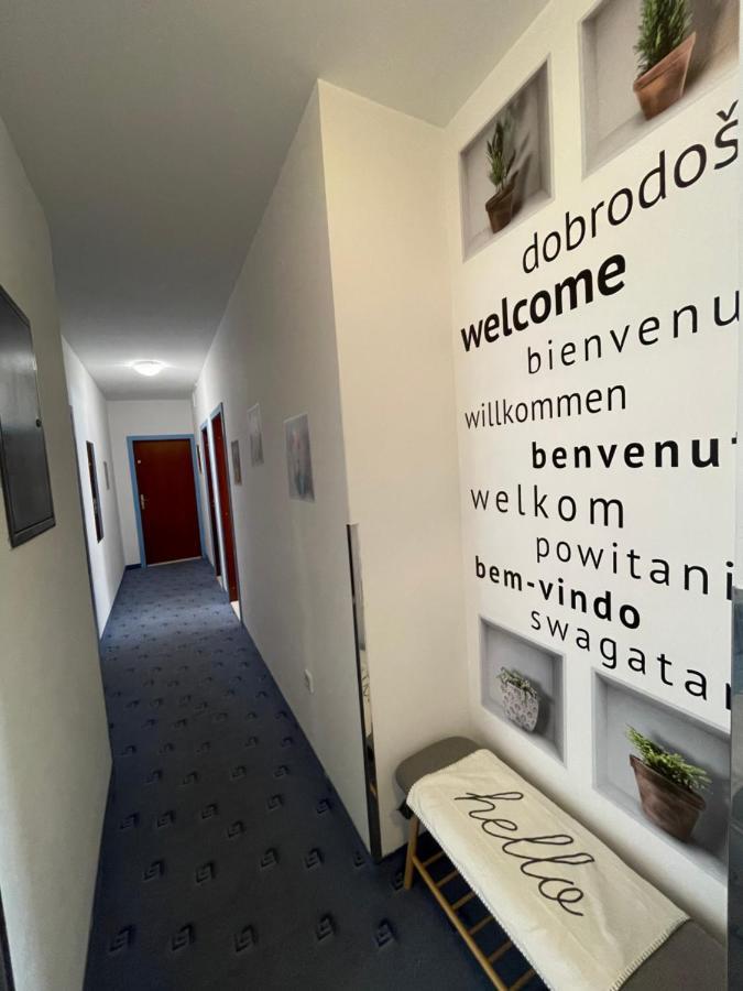 Apartmens And Rooms Madunic V Split Bagian luar foto