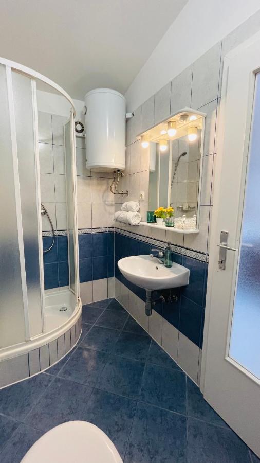 Apartmens And Rooms Madunic V Split Bagian luar foto